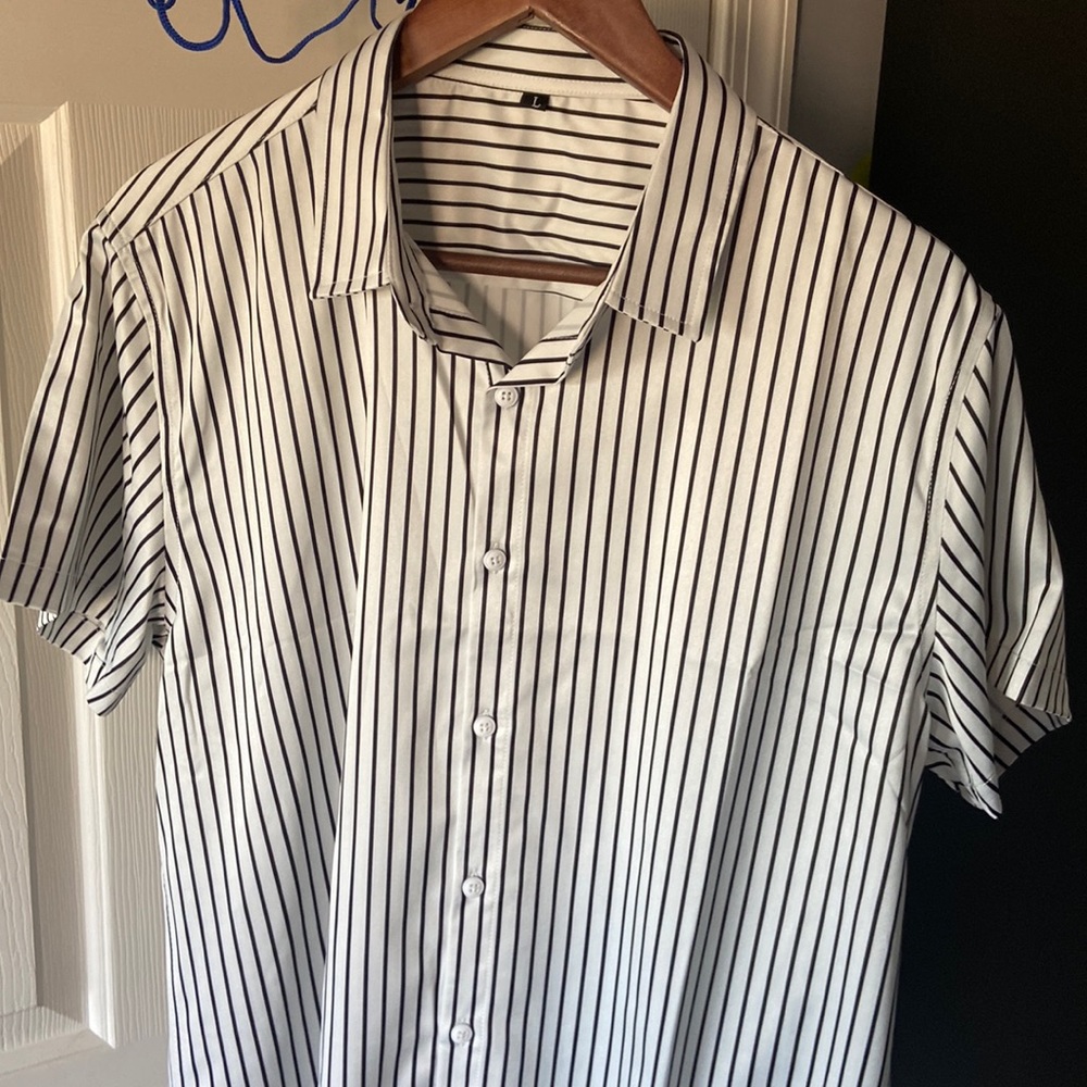 Men’s striped button up shirt